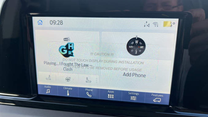 Ford Tourneo Connect 2.0 EcoBlue Titanium 5dr Auto Diesel Estate - Image 12